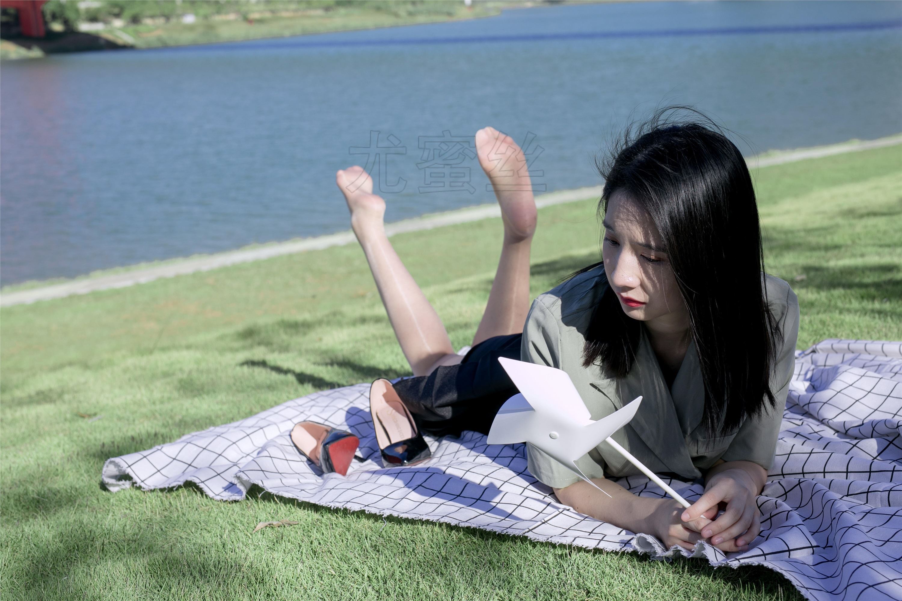 尤蜜丝 穿搭写真 NO.003